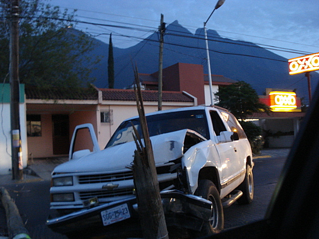 Monterrey Mexico car crash