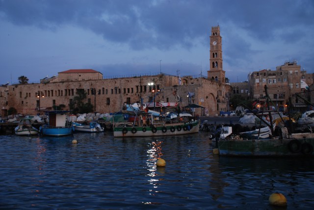 Akko port