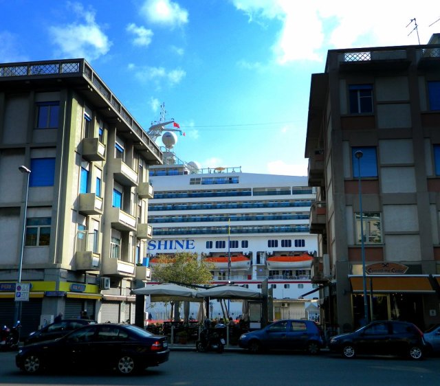 cruise ship between houses Messina