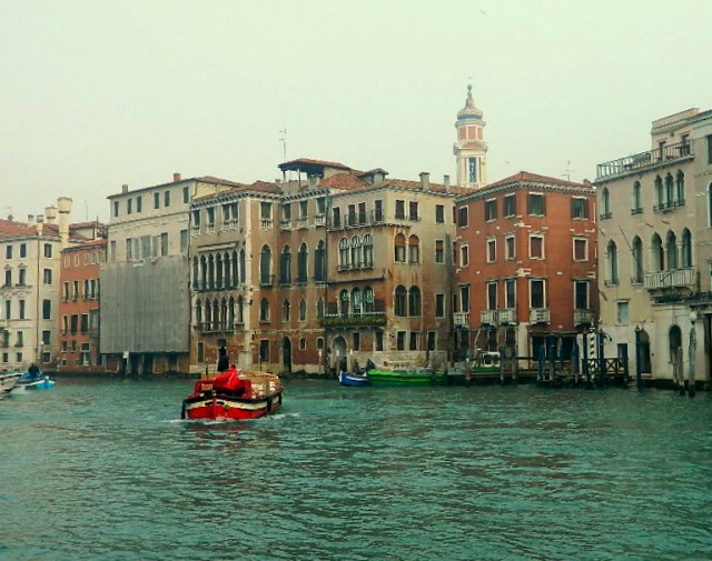 Casino Royale sinking house 2