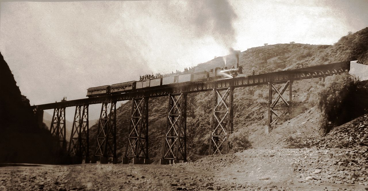 Tren_Sucre_Potosi_1931.JPG